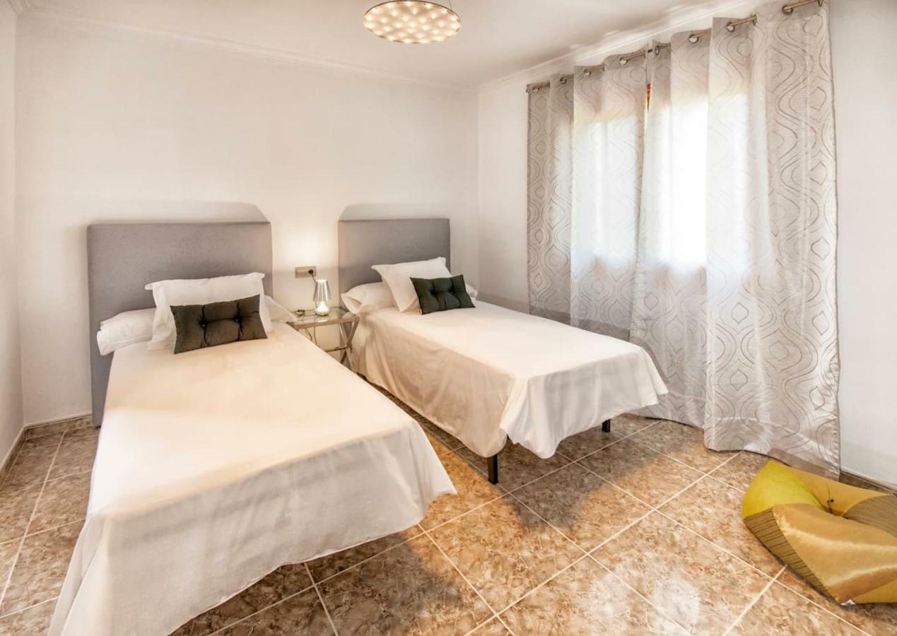 Villa Romani Sa Pobla Ngoại thất bức ảnh